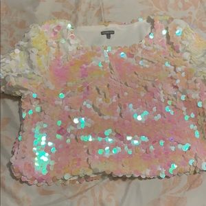 Color changing crop top